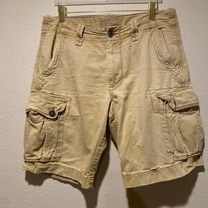 American Eagle Outfitters Classic Length Tan Khaki Cargo‎ Shorts